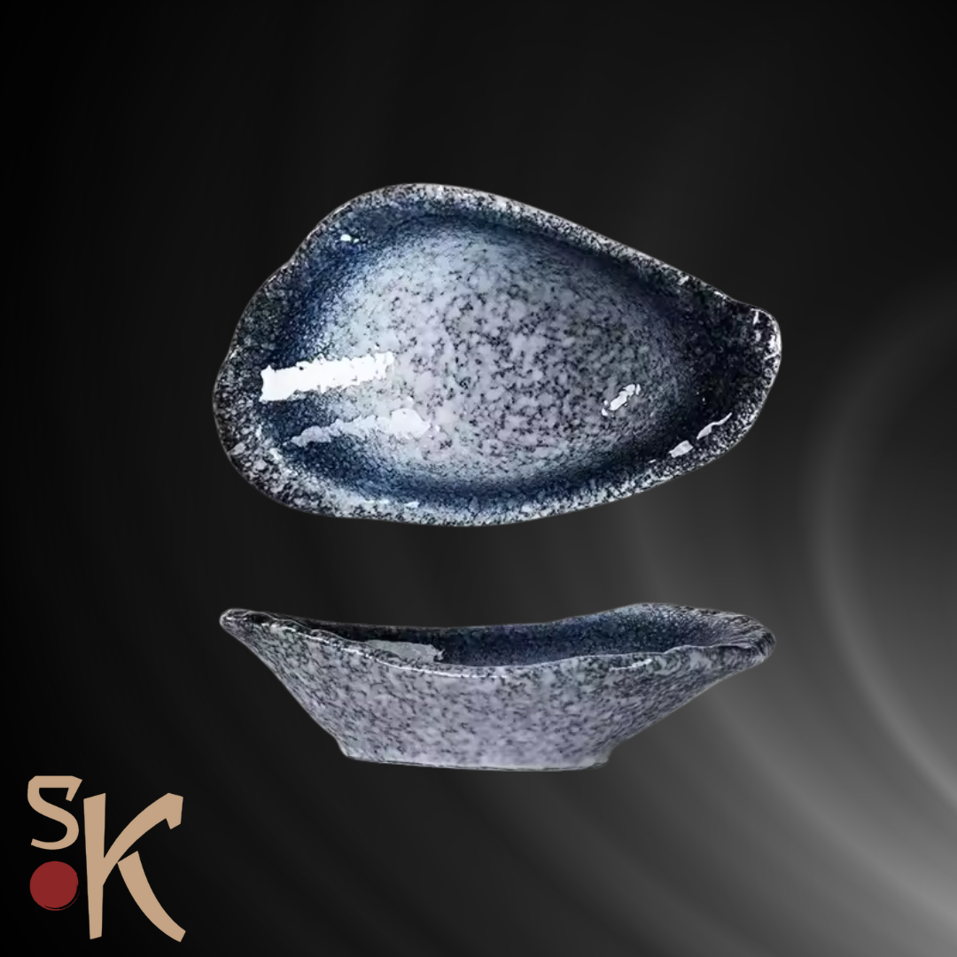 Retro Ceramic Oyster Shape Seasoning Dish
