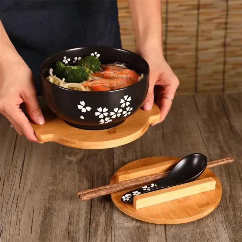 Rice Noodle Ceramic Bowl with Lid, Spoon, and Chopsticks