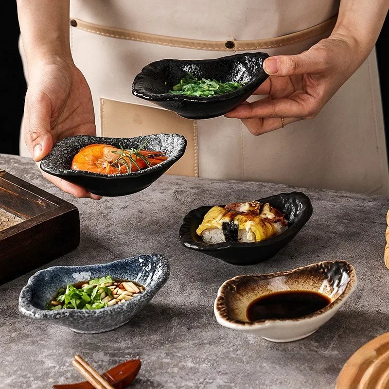 Retro Ceramic Oyster Shape Seasoning Dish