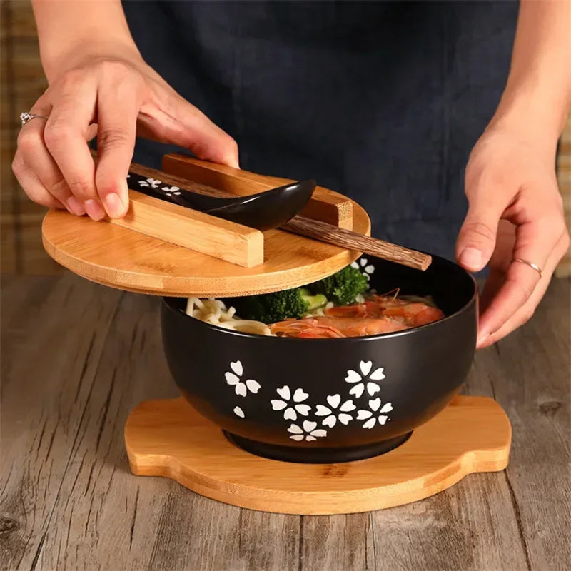 Rice Noodle Ceramic Bowl with Lid, Spoon, and Chopsticks